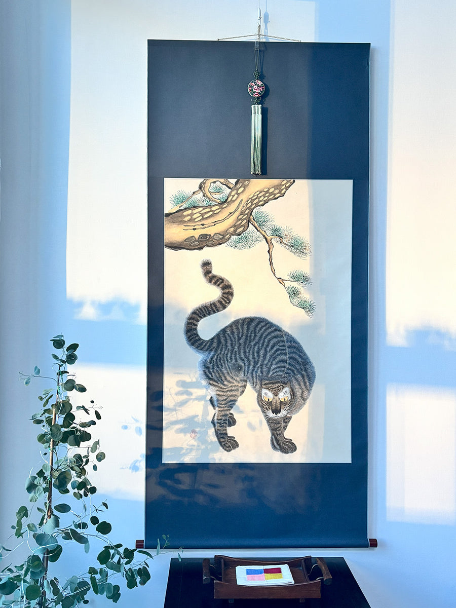 A Roaring Touch of Korean traditional silk scroll(Tiger)